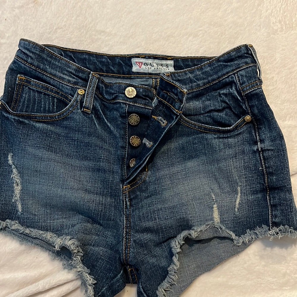 Guess 4-button distressed Jean shorts